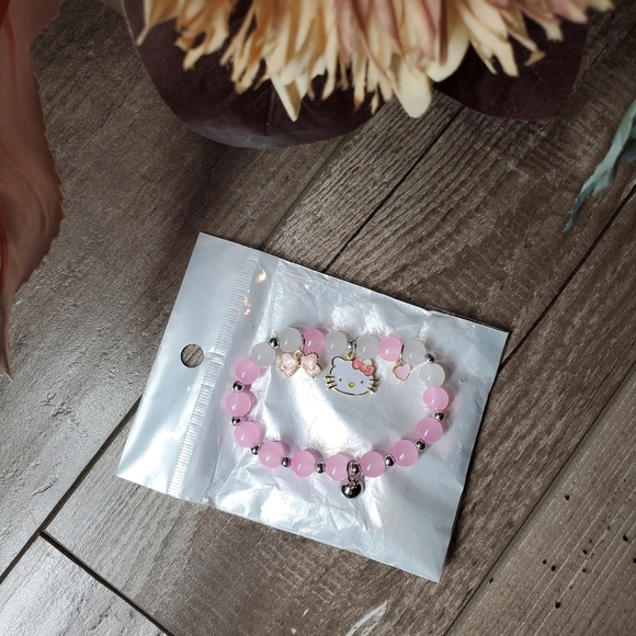 NWT Hello Kitty Pink and White Beaded Bracelet Stretchy Charm Jewelry 18cm - Picture 7 of 10